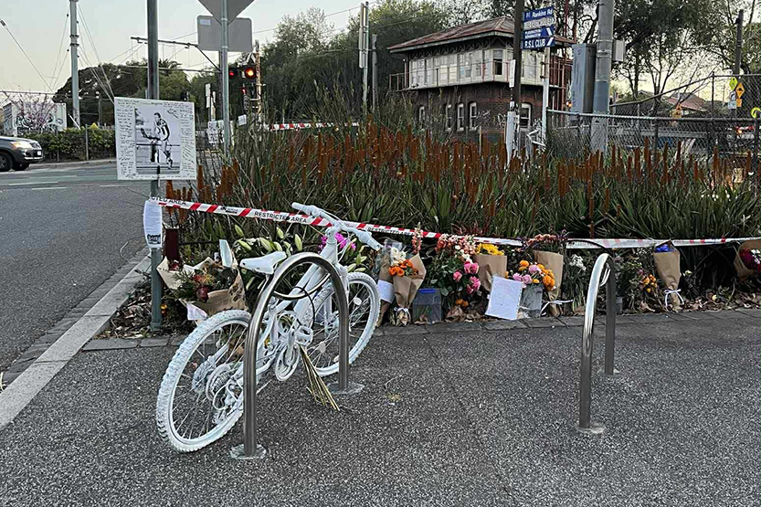 57-Ghost-bike-3..jpg